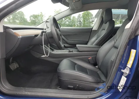 2019 Tesla Model 3 z USA, uszkodzony, nr VIN 5YJ3E1EB4KF210846